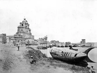 Ansicht des Chattar Manzil Palastes am Fluss Gumti, Lucknow, während des indischen Aufstands, 1858